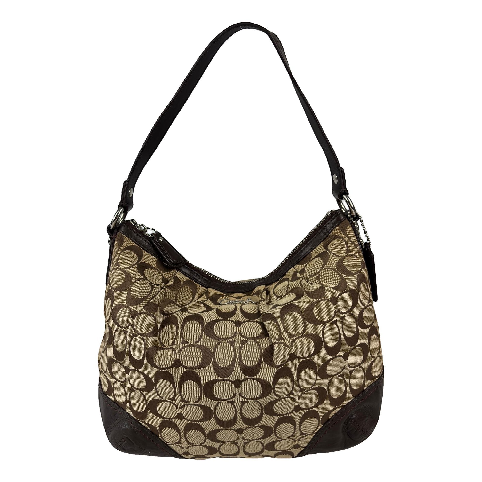 Signature Sufflette cloth handbag