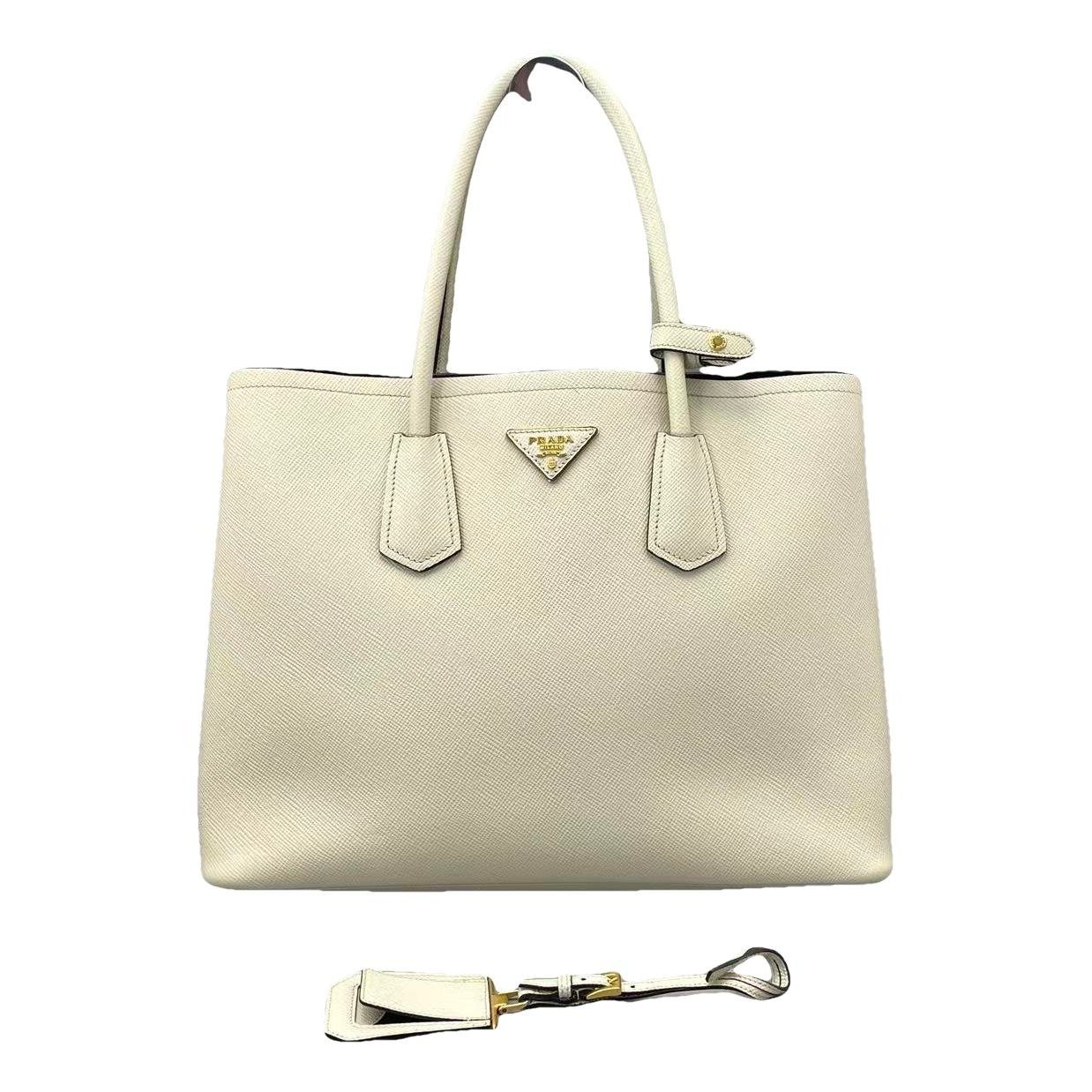 Leather tote