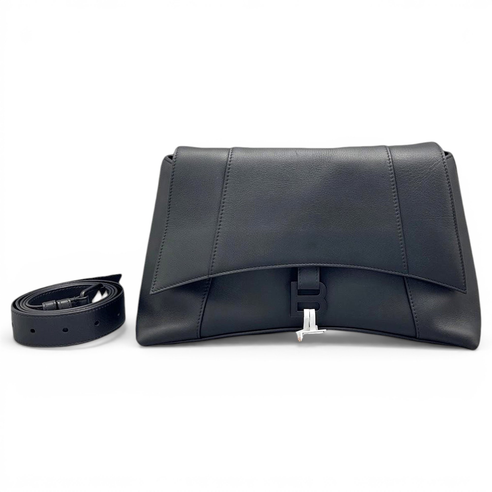 Crush leather handbag