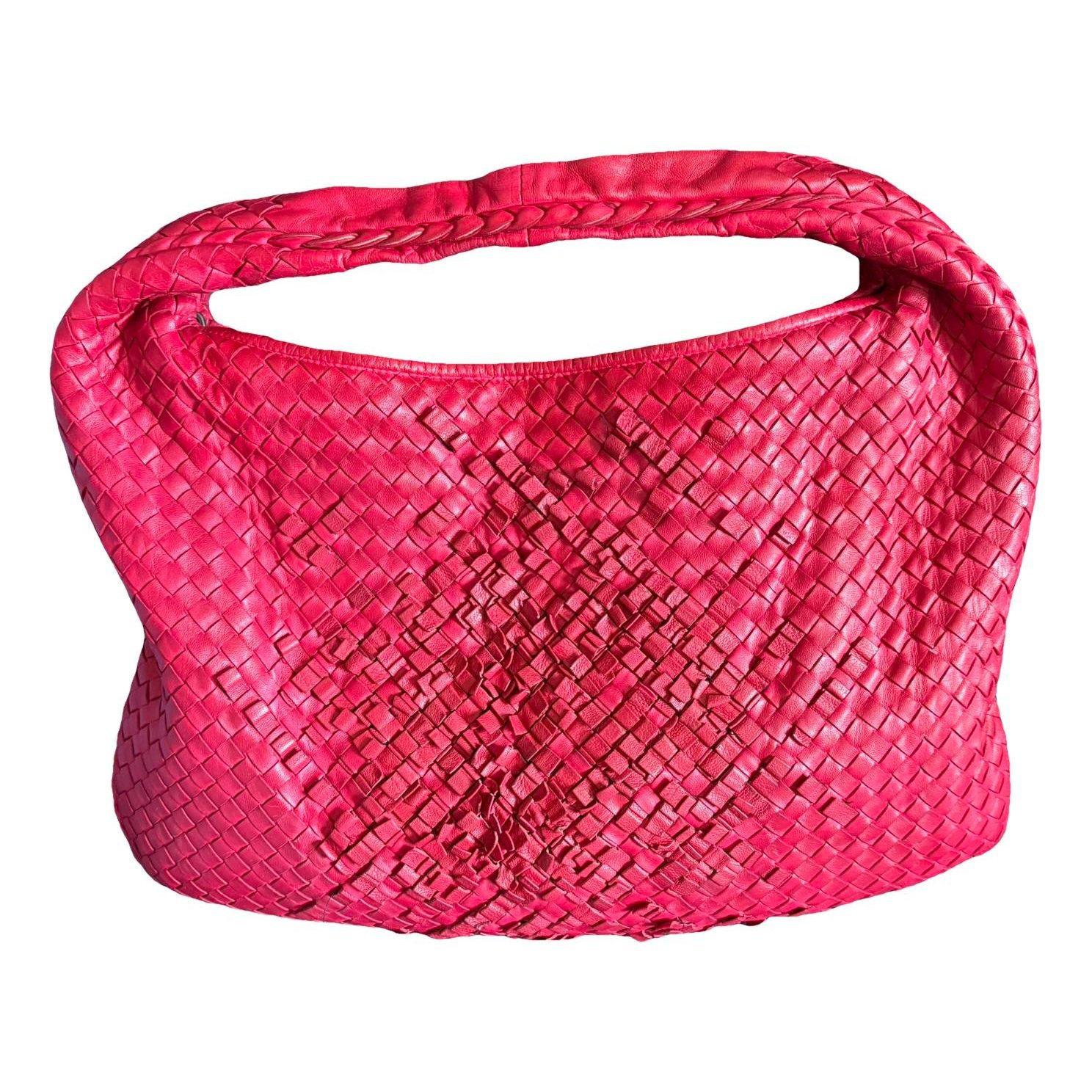 Veneta leather handbag