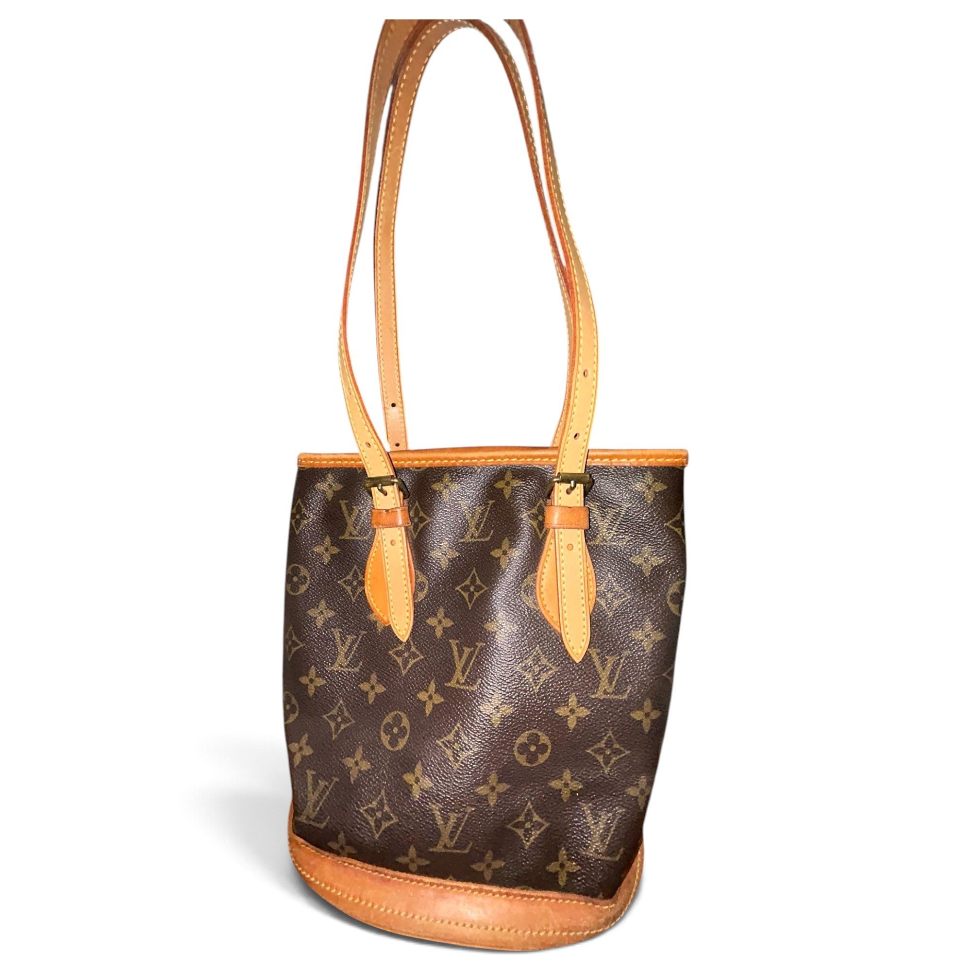 Bucket leather handbag