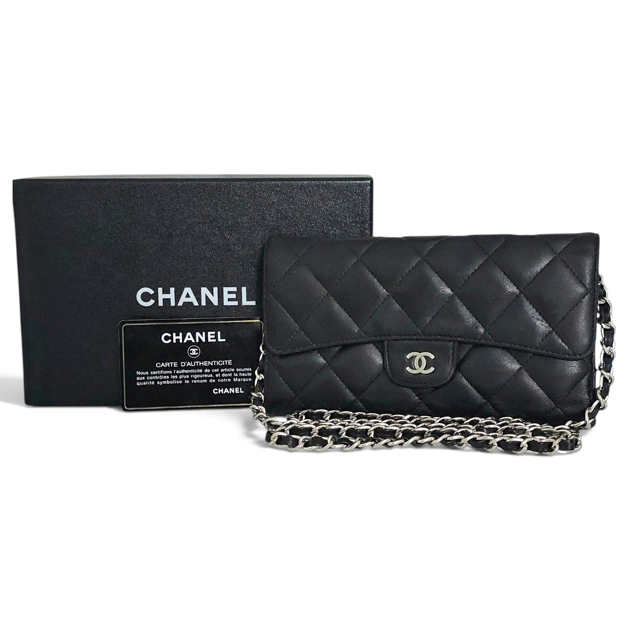 Timeless/Classique leather crossbody bag