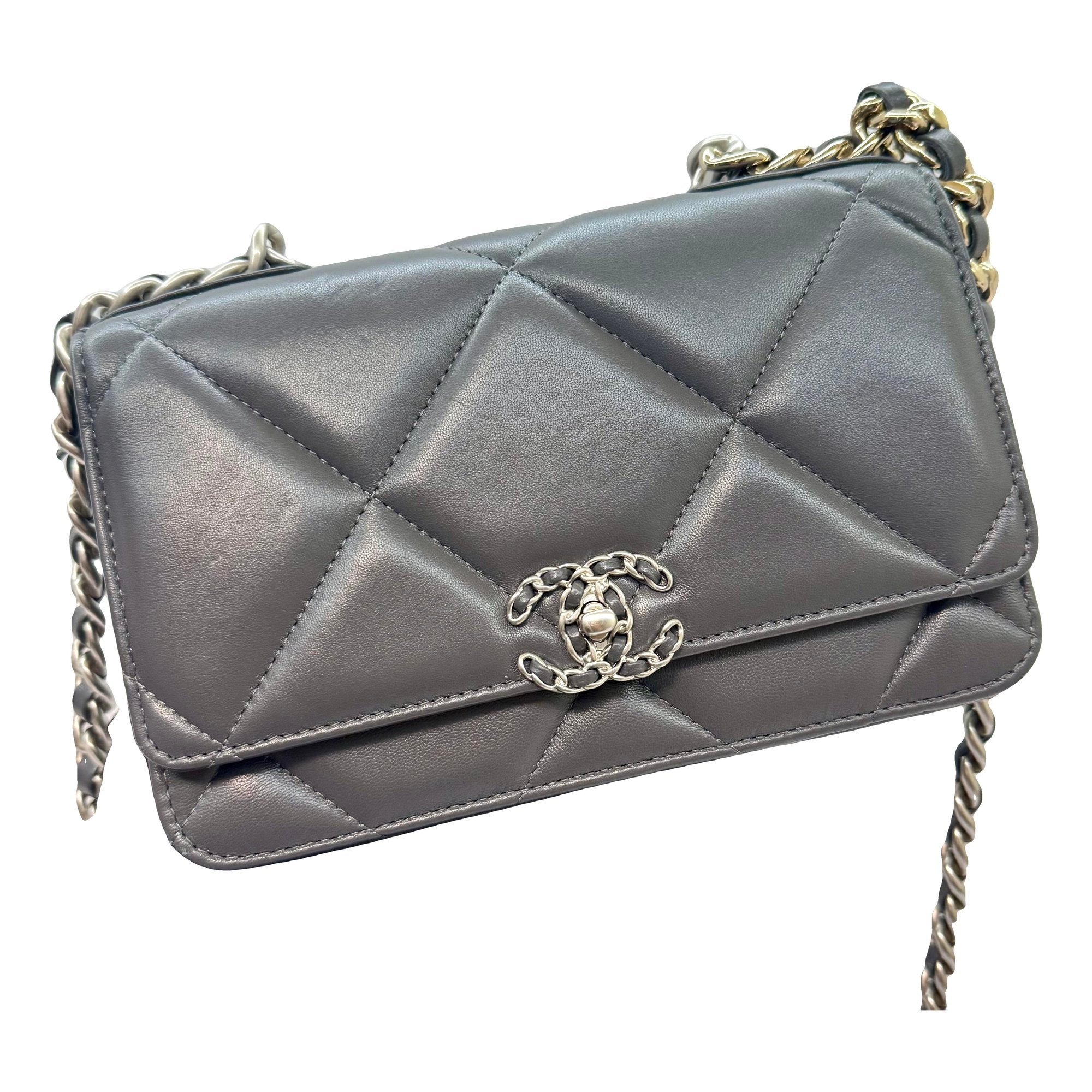 Wallet On Chain Timeless/Classique leather handbag