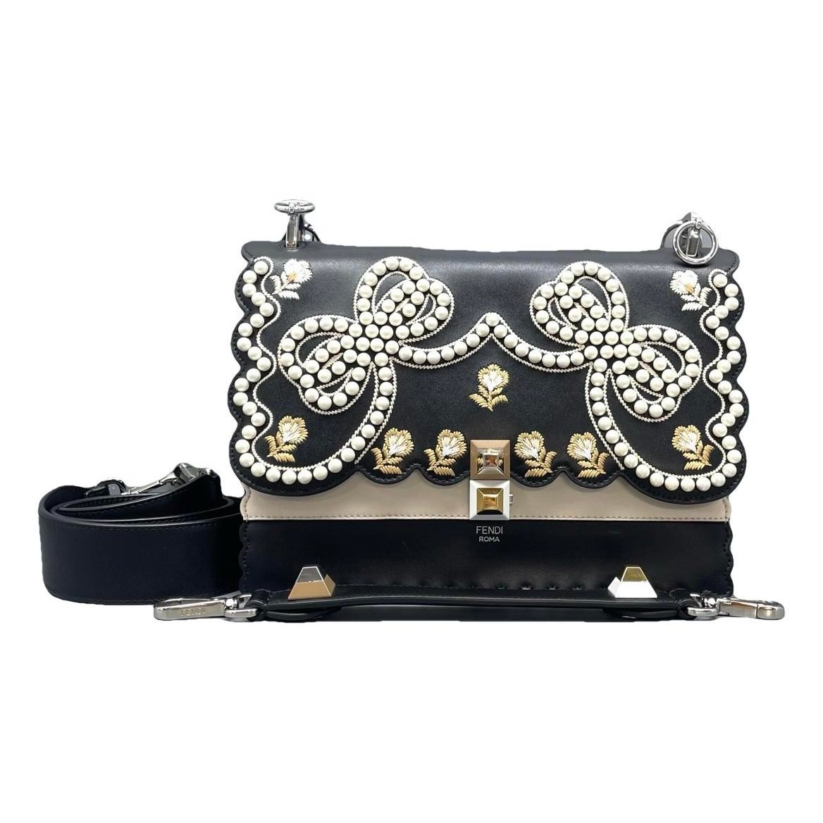 Kan I leather handbag