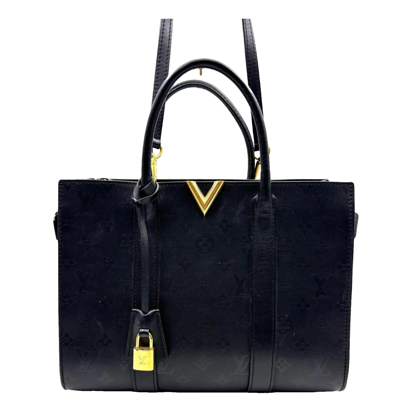 Leather tote