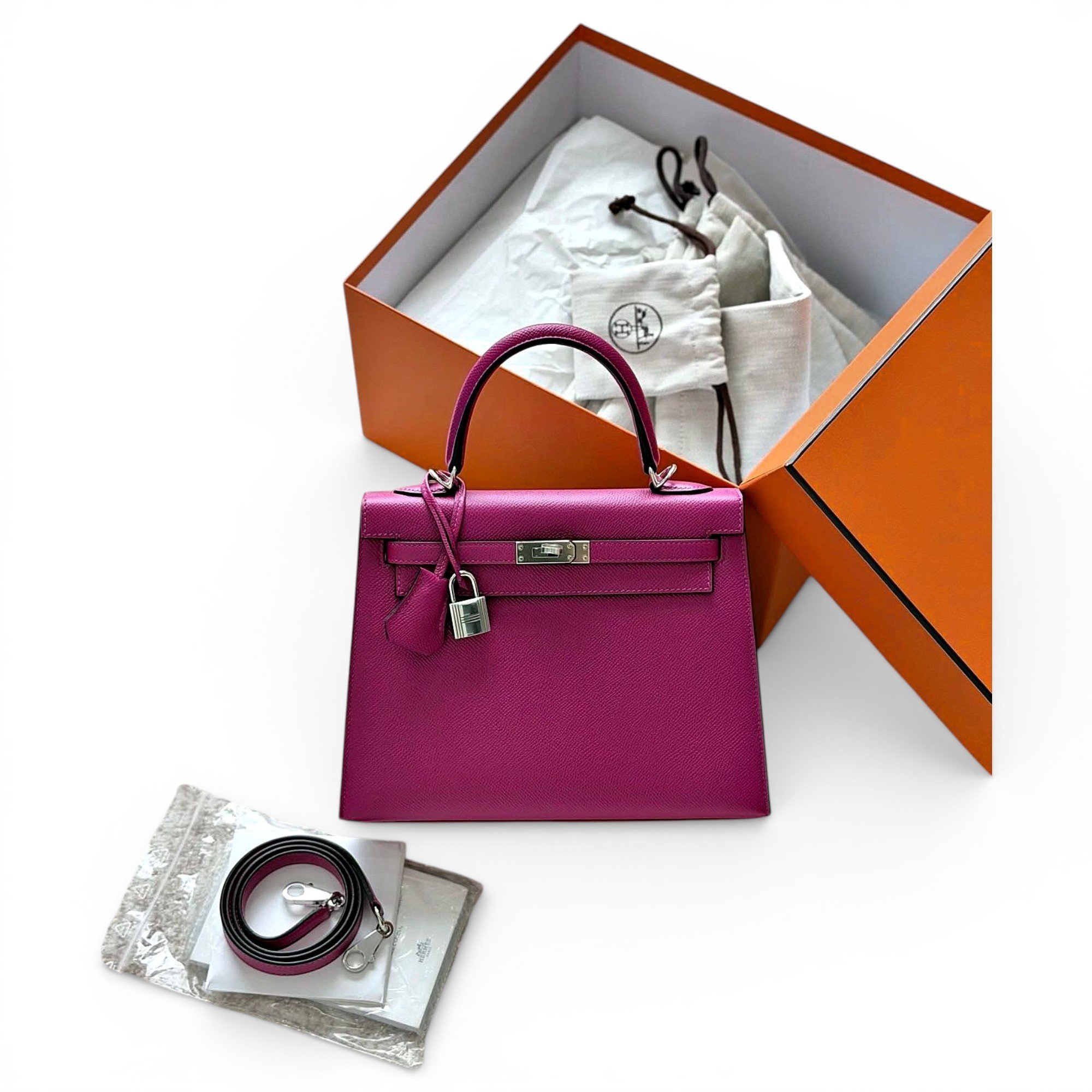 Kelly 25 leather handbag