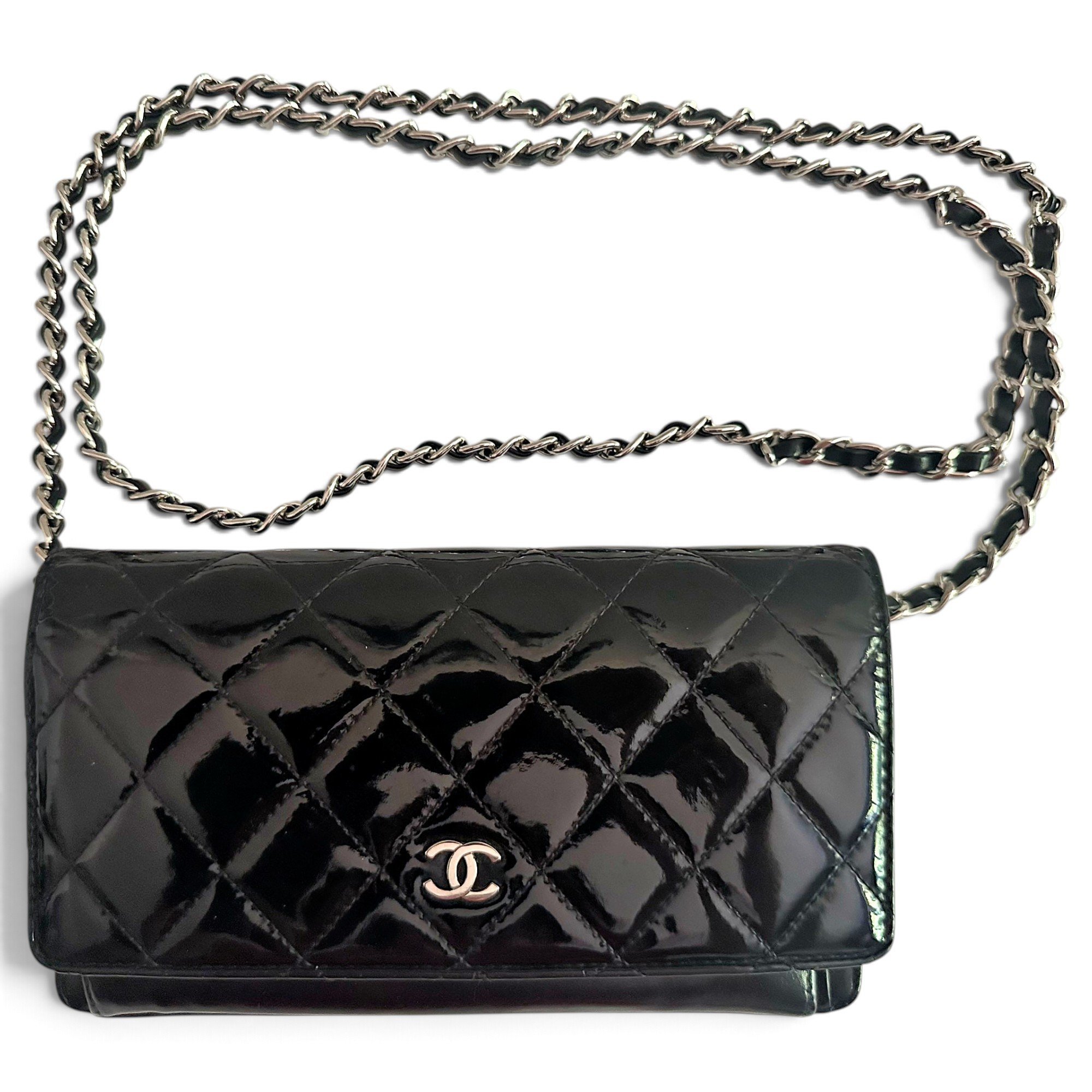 Timeless/Classique patent leather handbag