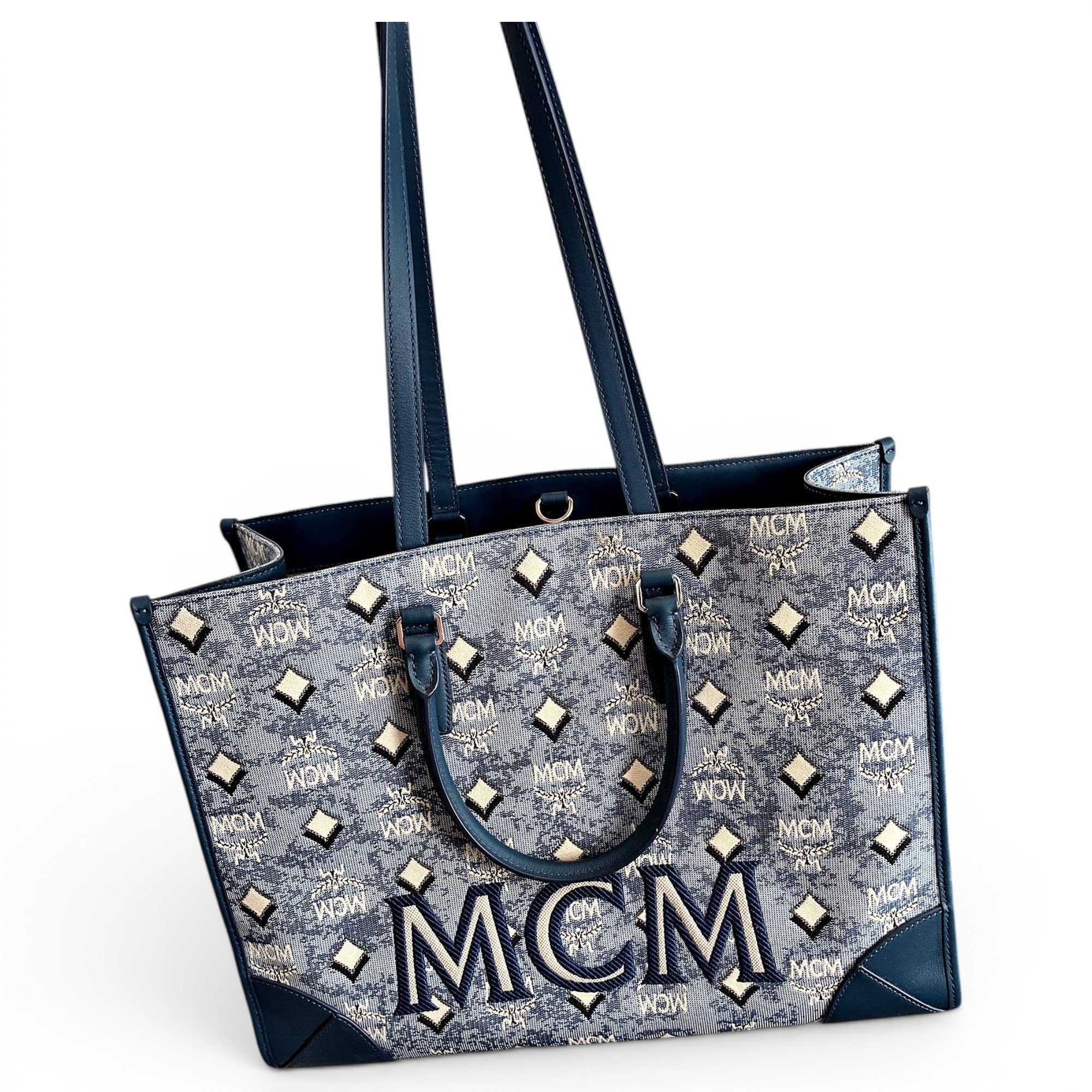 Leather tote