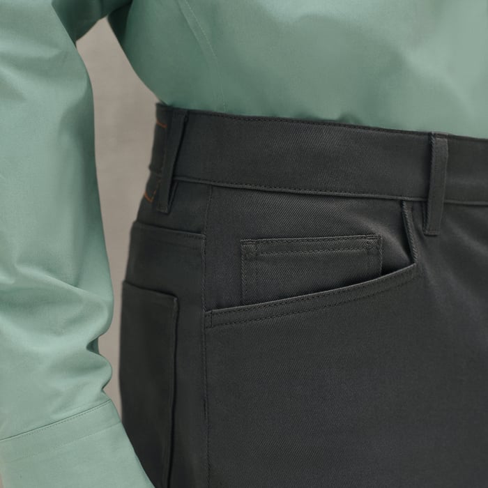 Plomb Straight Cut Jeans