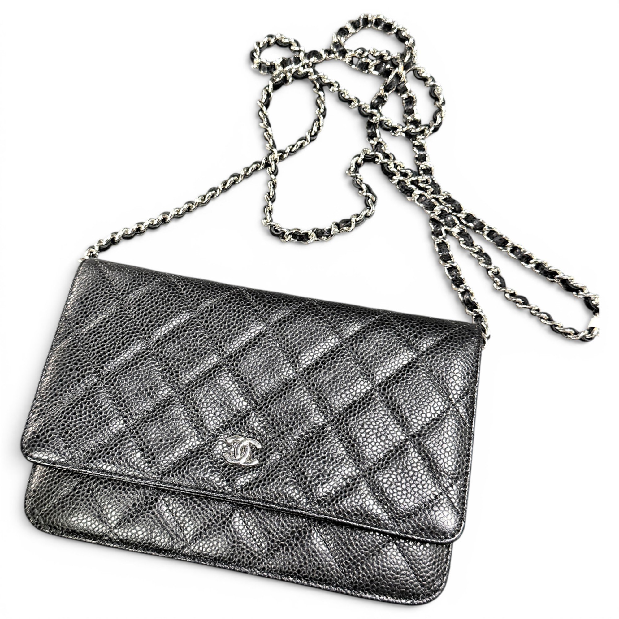 Wallet On Chain Timeless/Classique leather crossbody bag