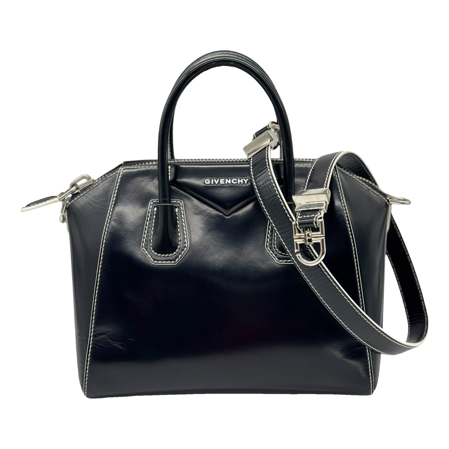 Antigona leather handbag