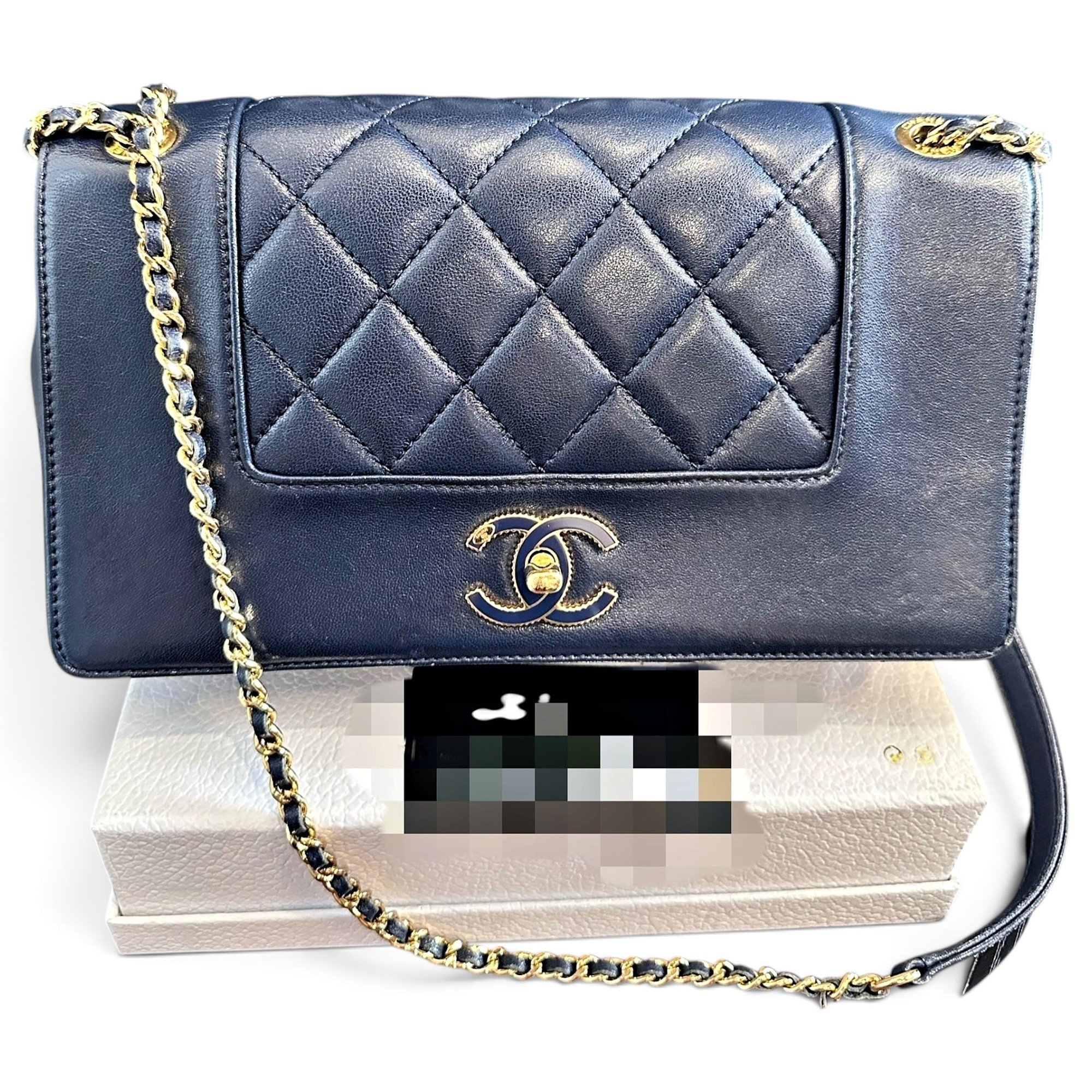 Timeless/Classique leather crossbody bag