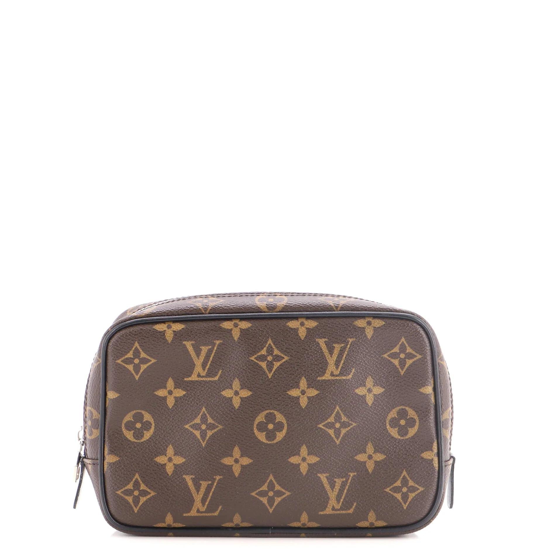 Cloth vanity case