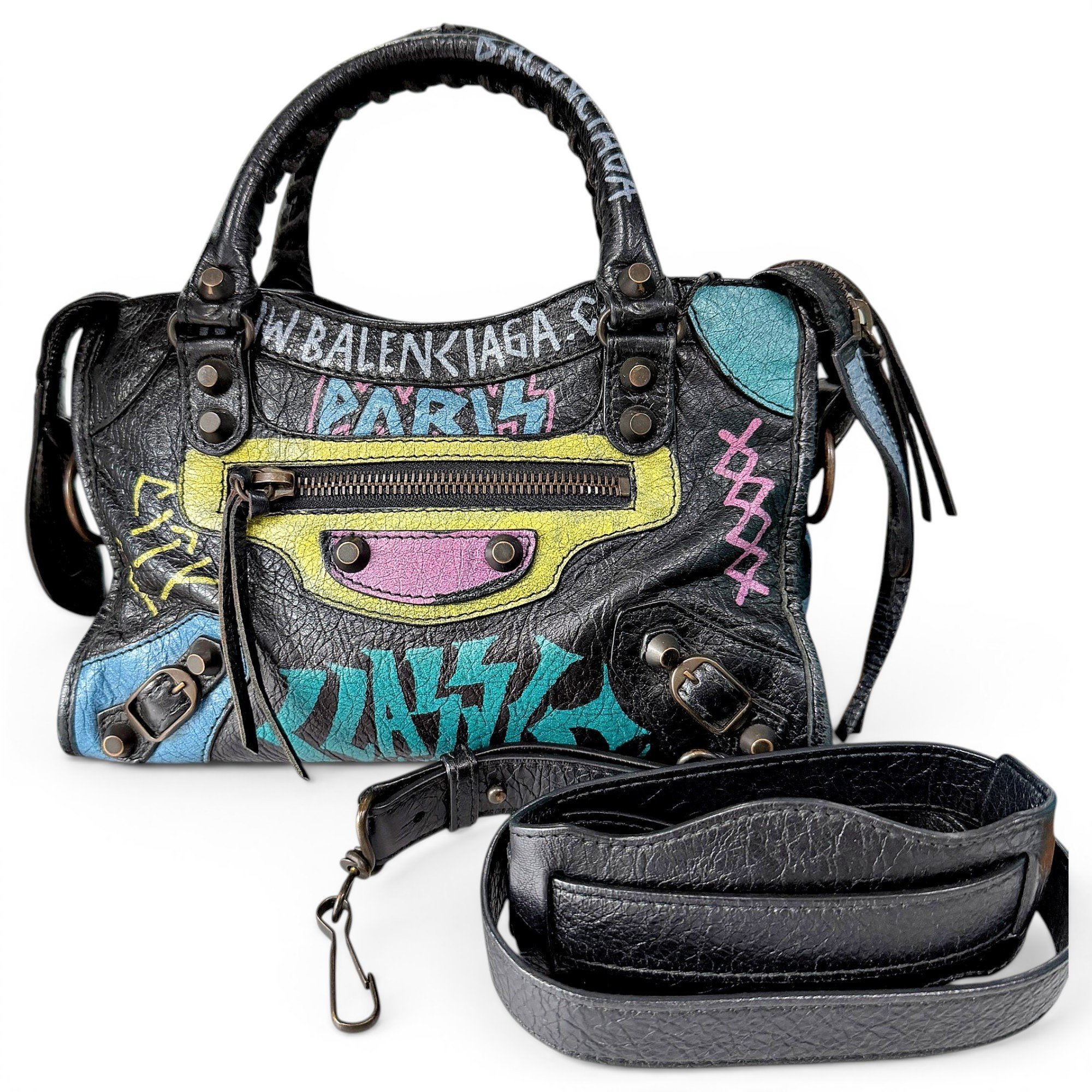City leather handbag
