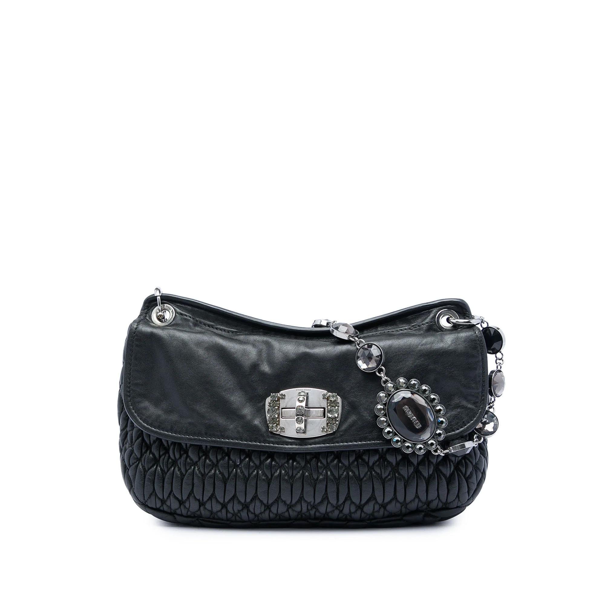 Matelassé leather handbag