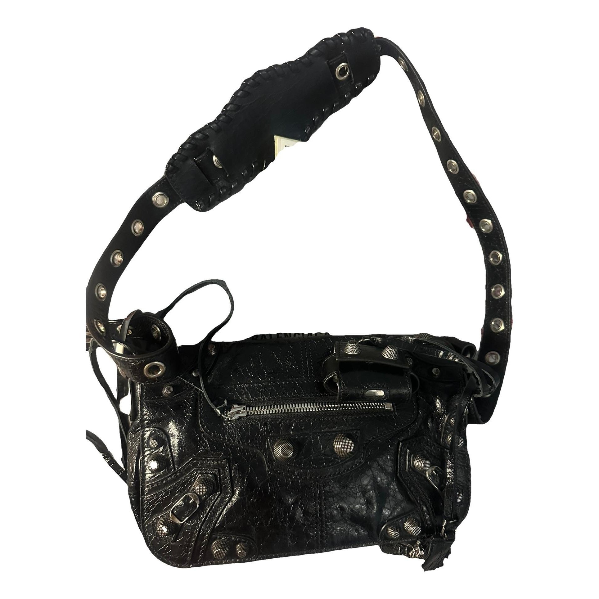Cagole Sling leather crossbody bag