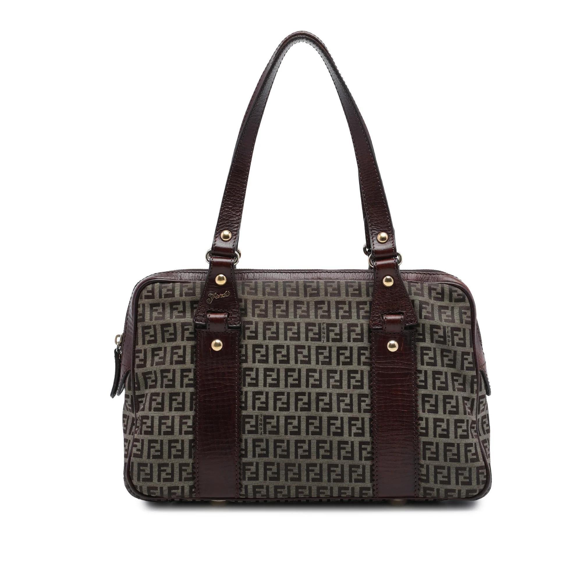 Pocket leather handbag