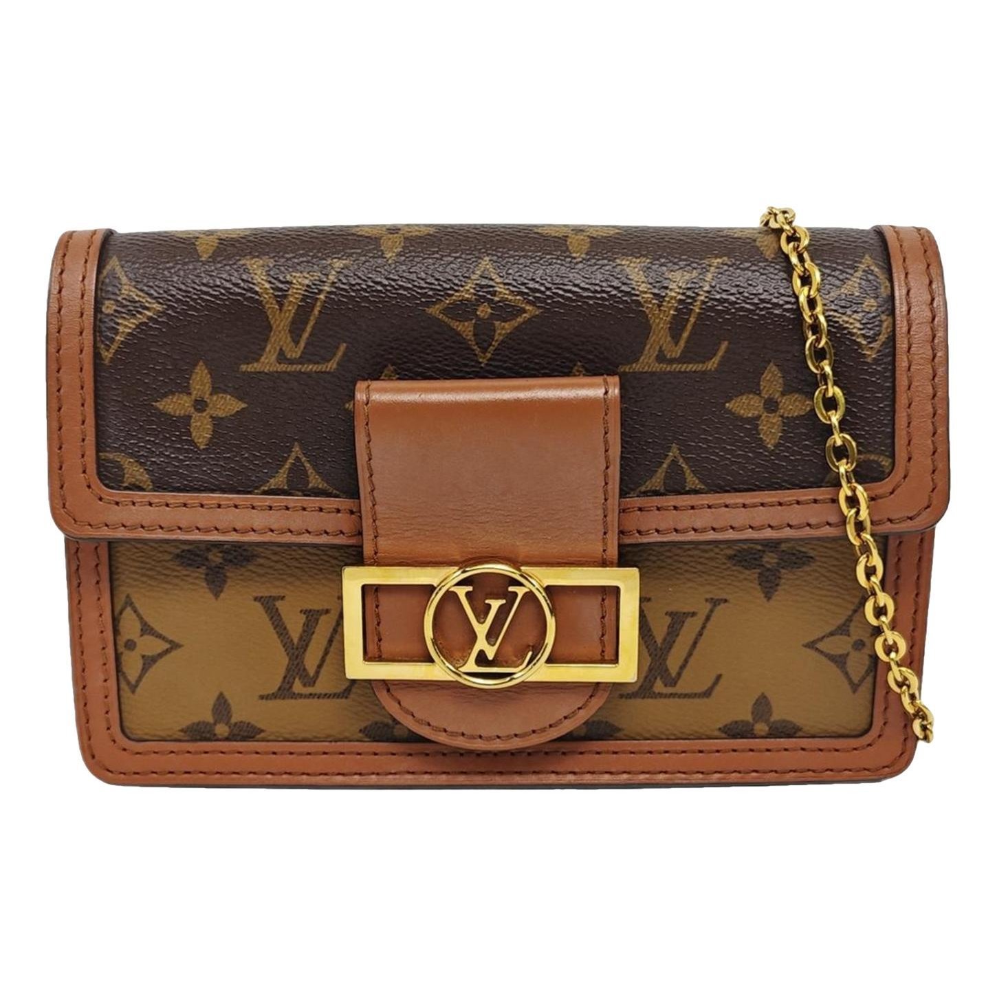 Dauphine leather handbag