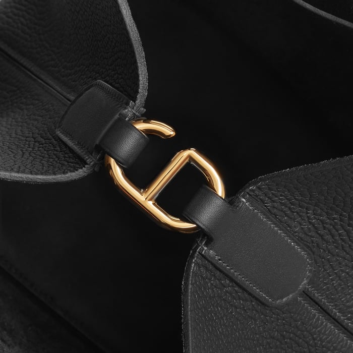 Noir Hermès In-the-loop 23 Bag