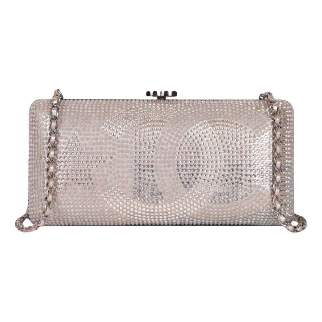 Leather clutch bag