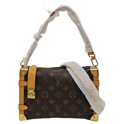 Side Trunk leather crossbody bag