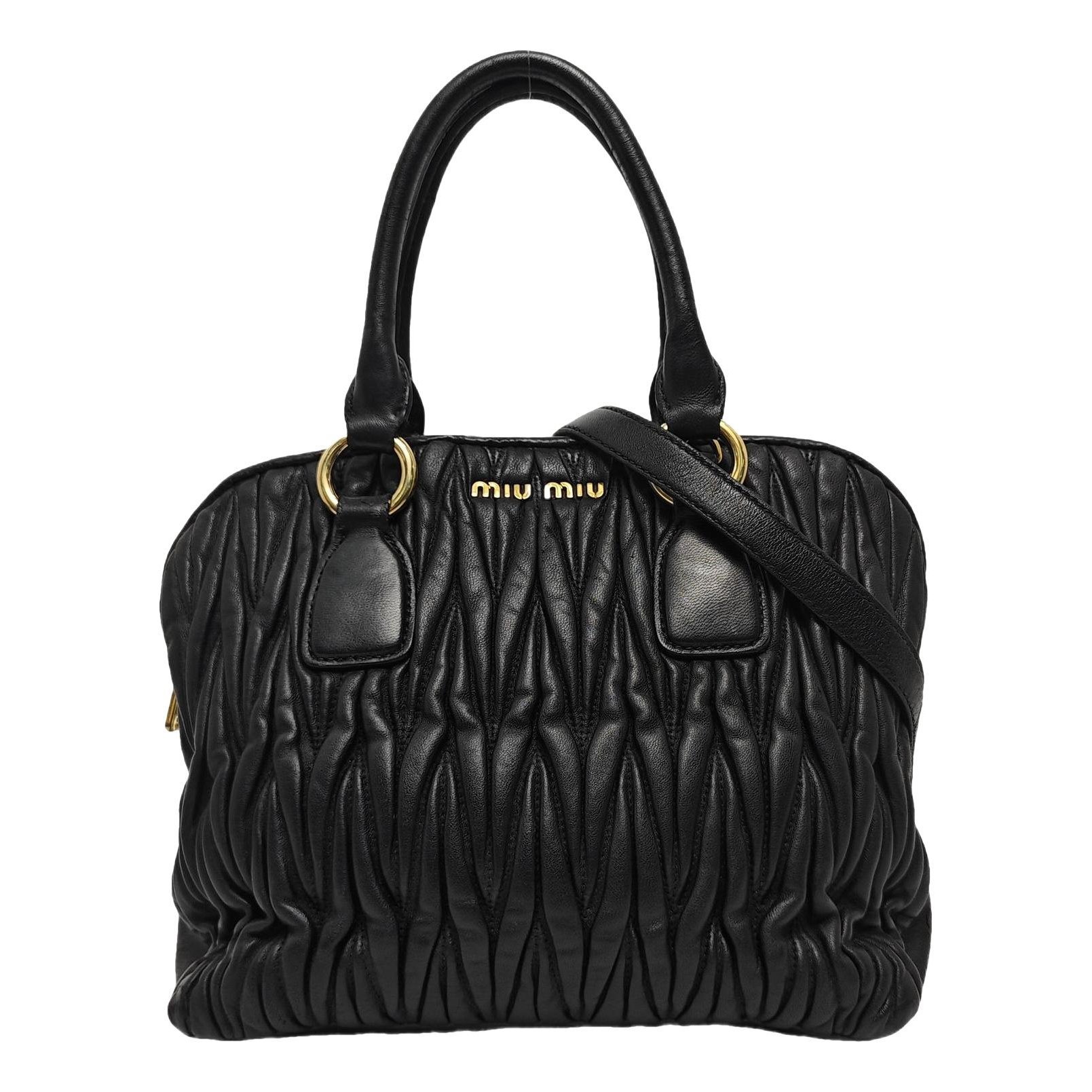 Matelassé leather crossbody bag