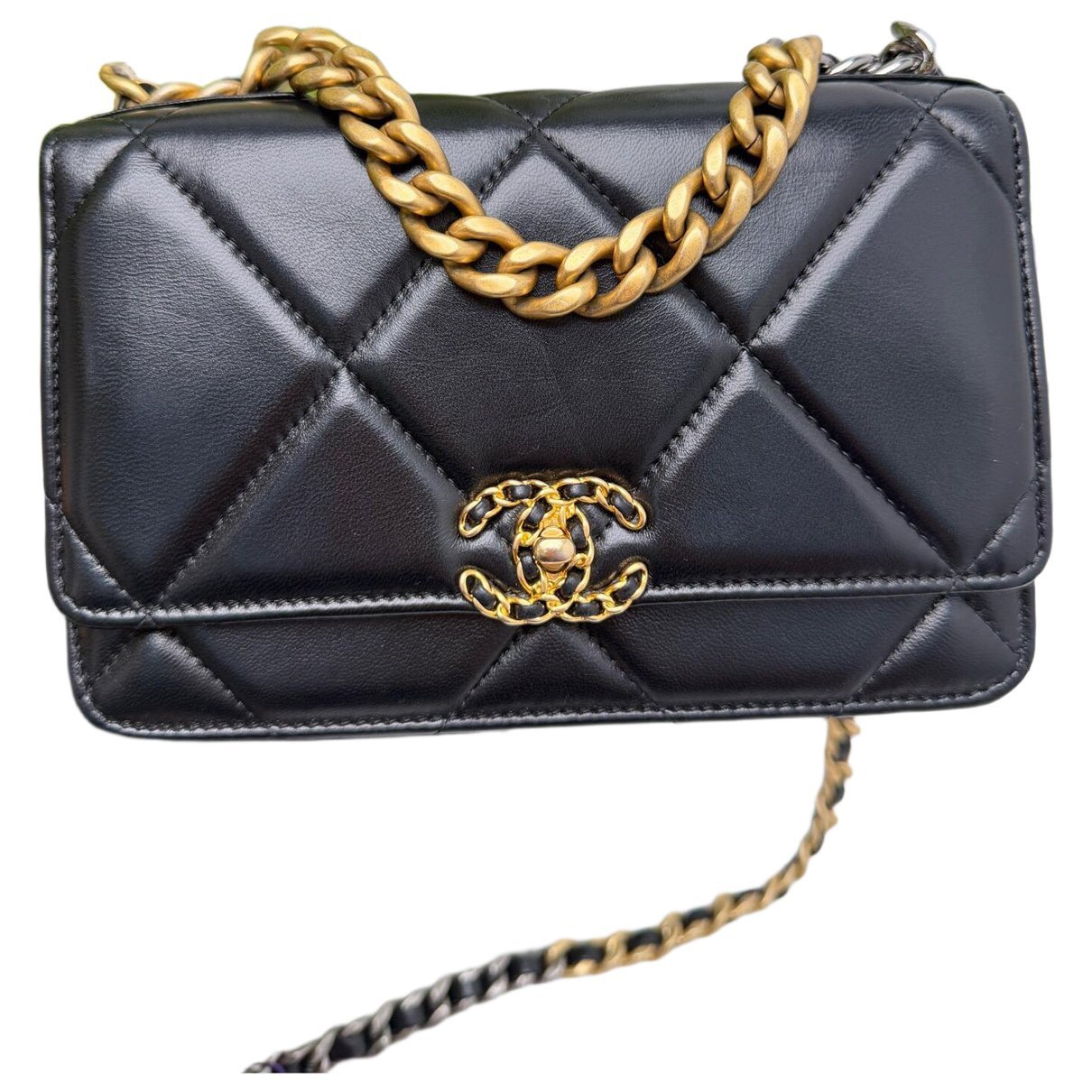 Wallet On Chain Chanel 19 leather handbag