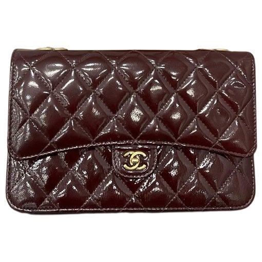 Wallet On Chain Timeless/Classique patent leather handbag