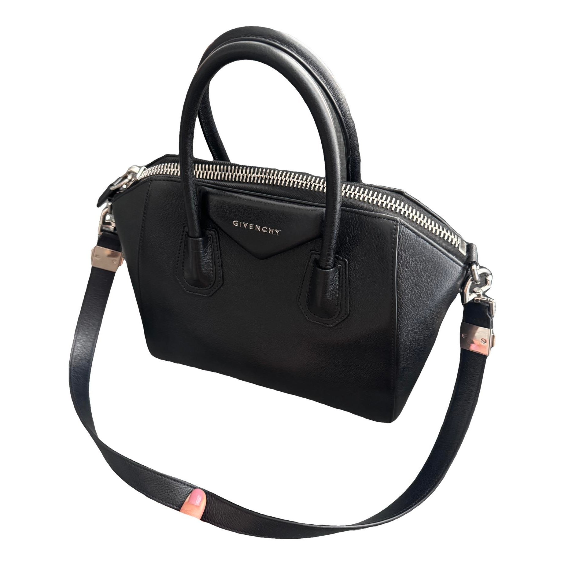Antigona leather handbag