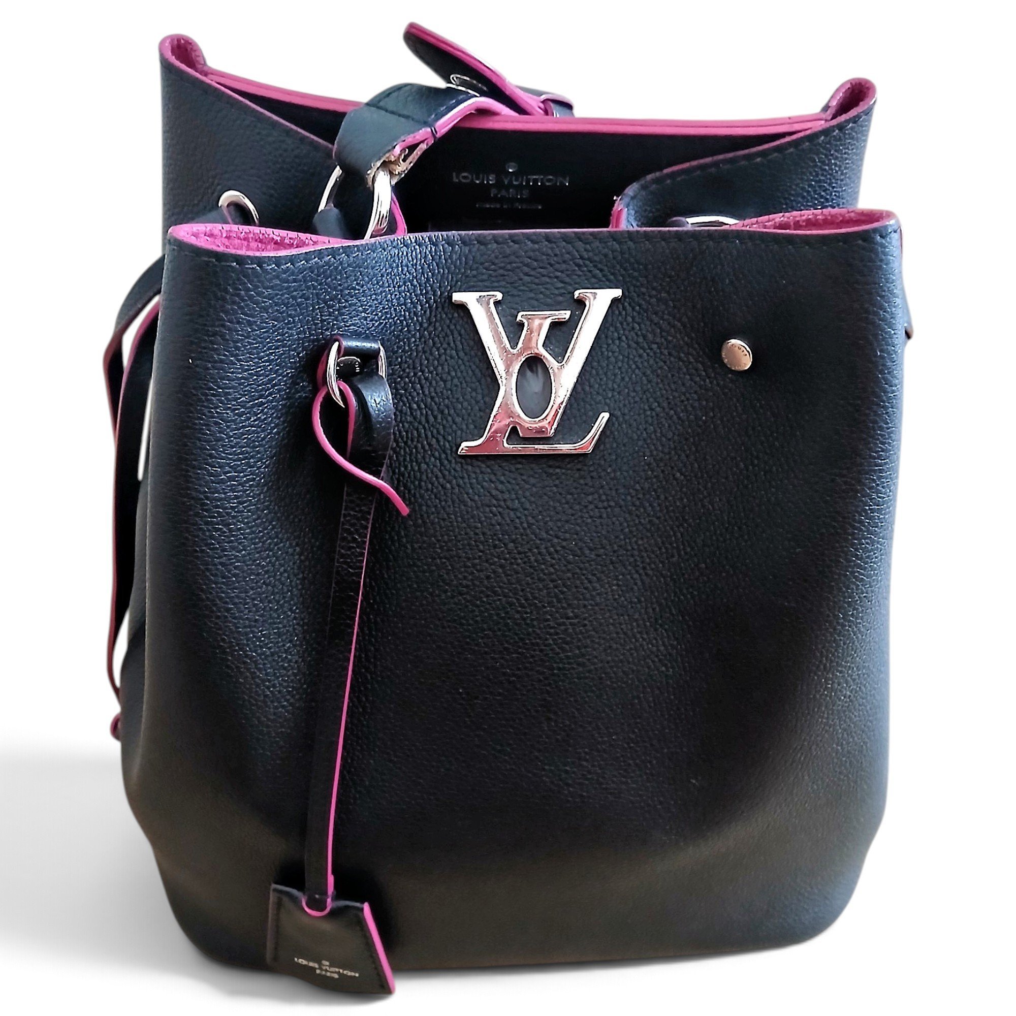 Louis Vuitton Lockme Bucket leather handbag