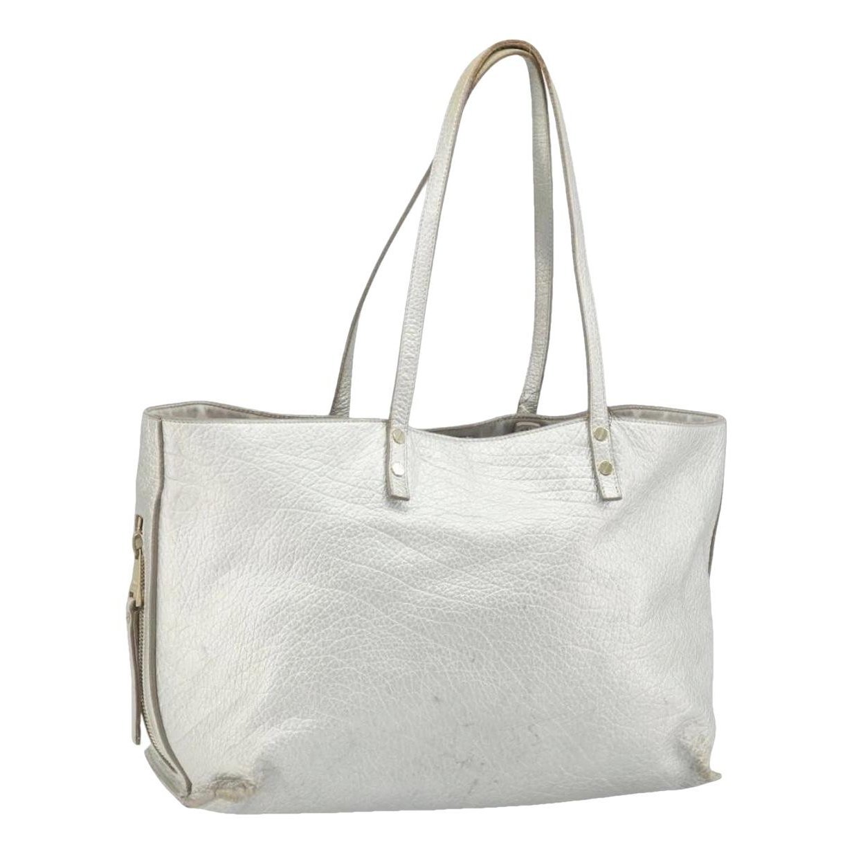 Leather tote