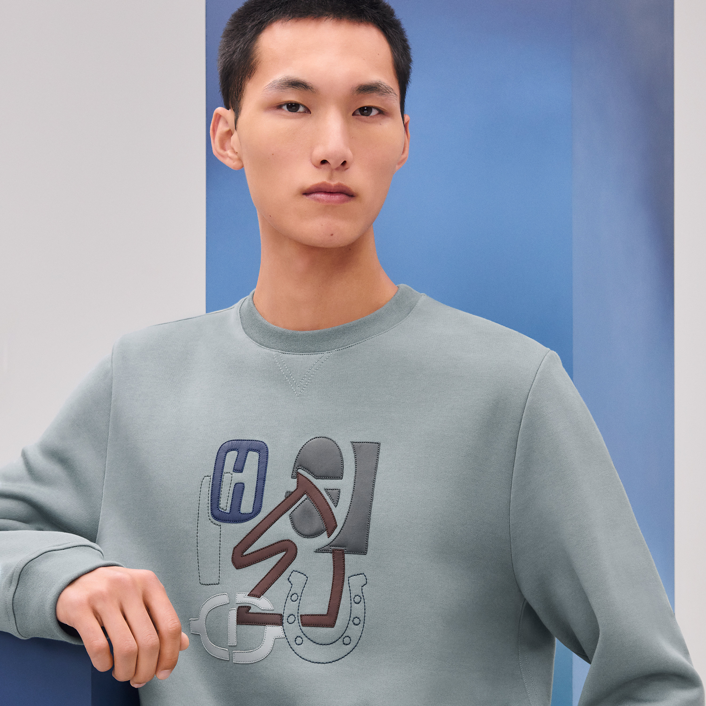 “H Puzzle” 크루넥 스웨터
