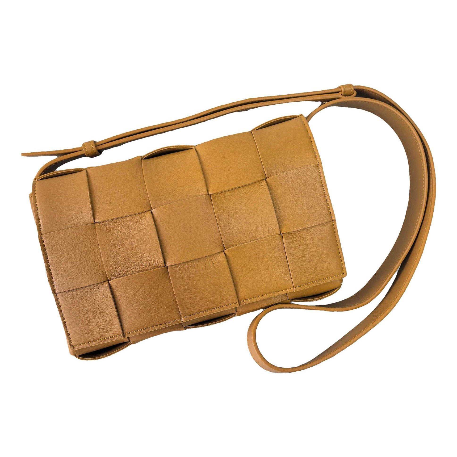 Cassette leather handbag
