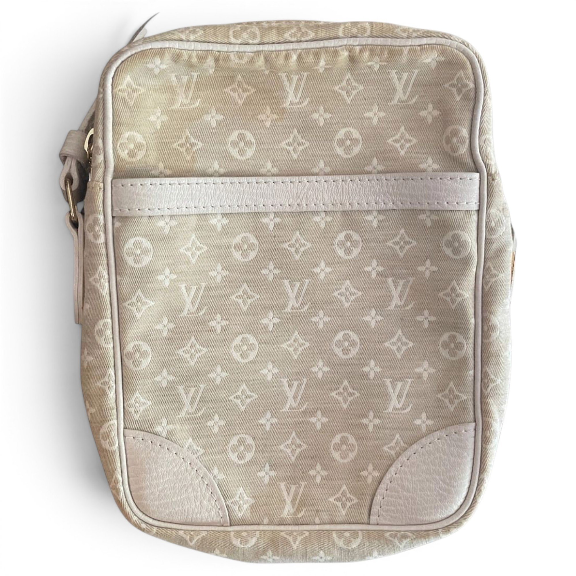 Cloth clutch bag