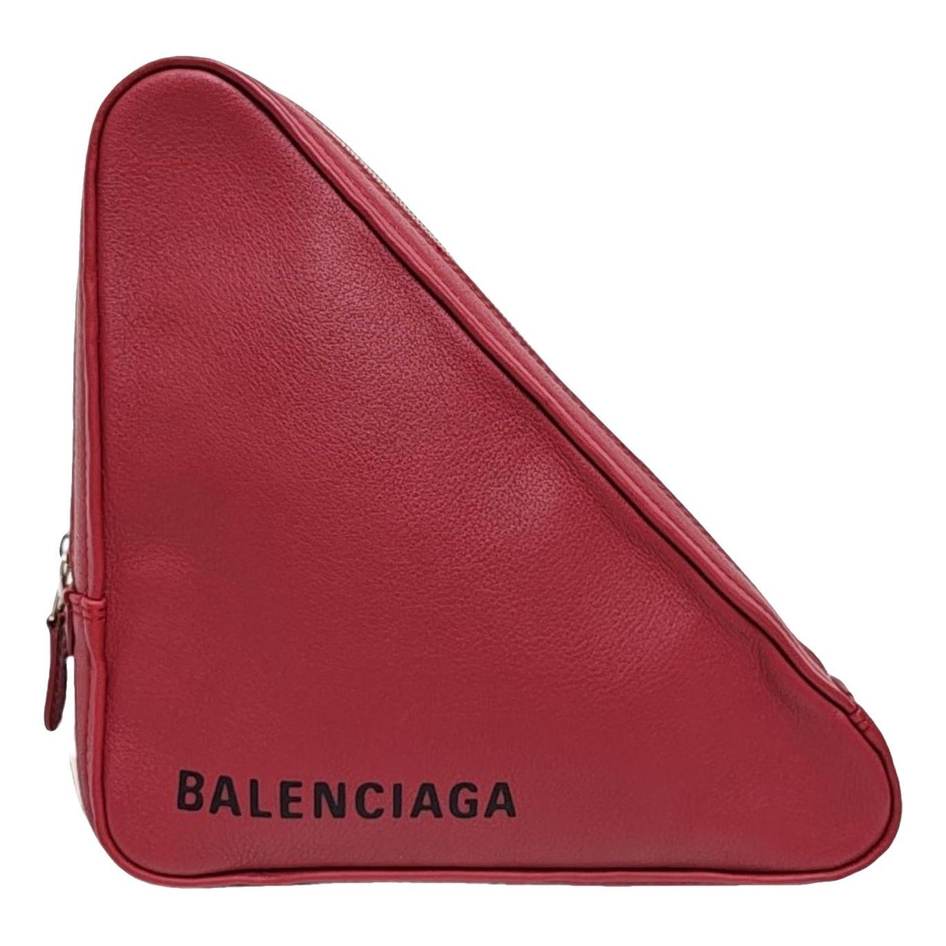 Triangle leather handbag