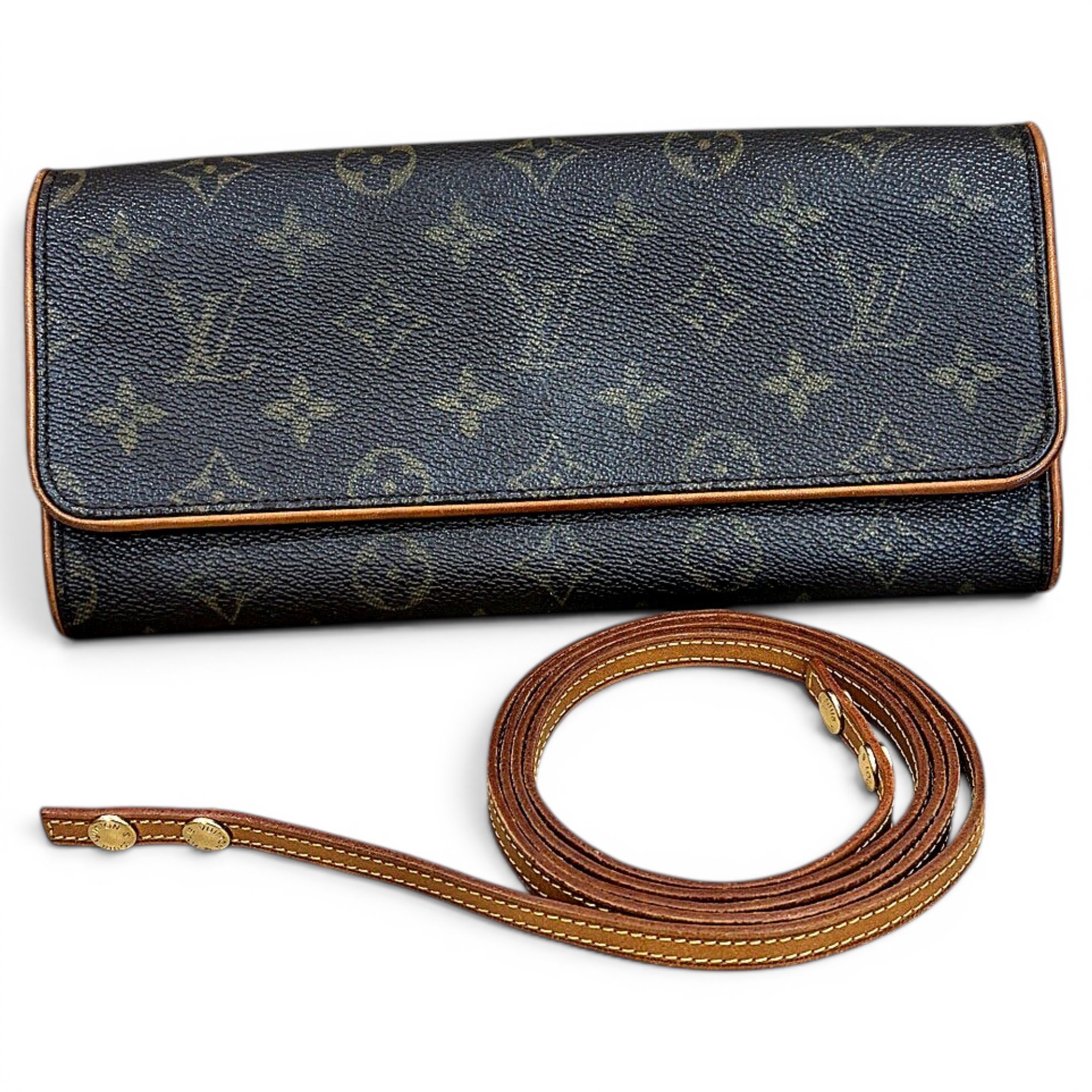 Louis Vuitton Leather handbag