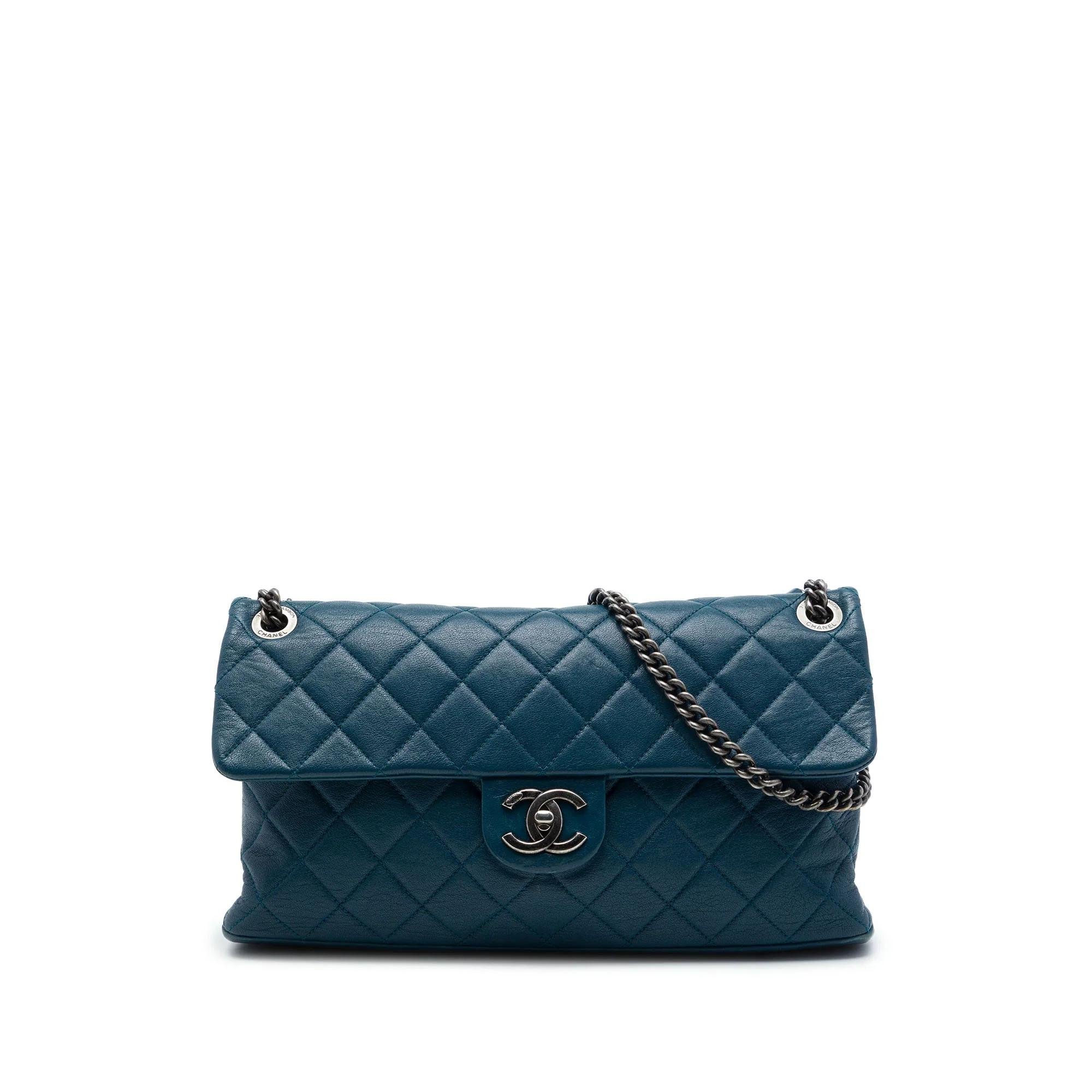 Timeless/Classique leather handbag