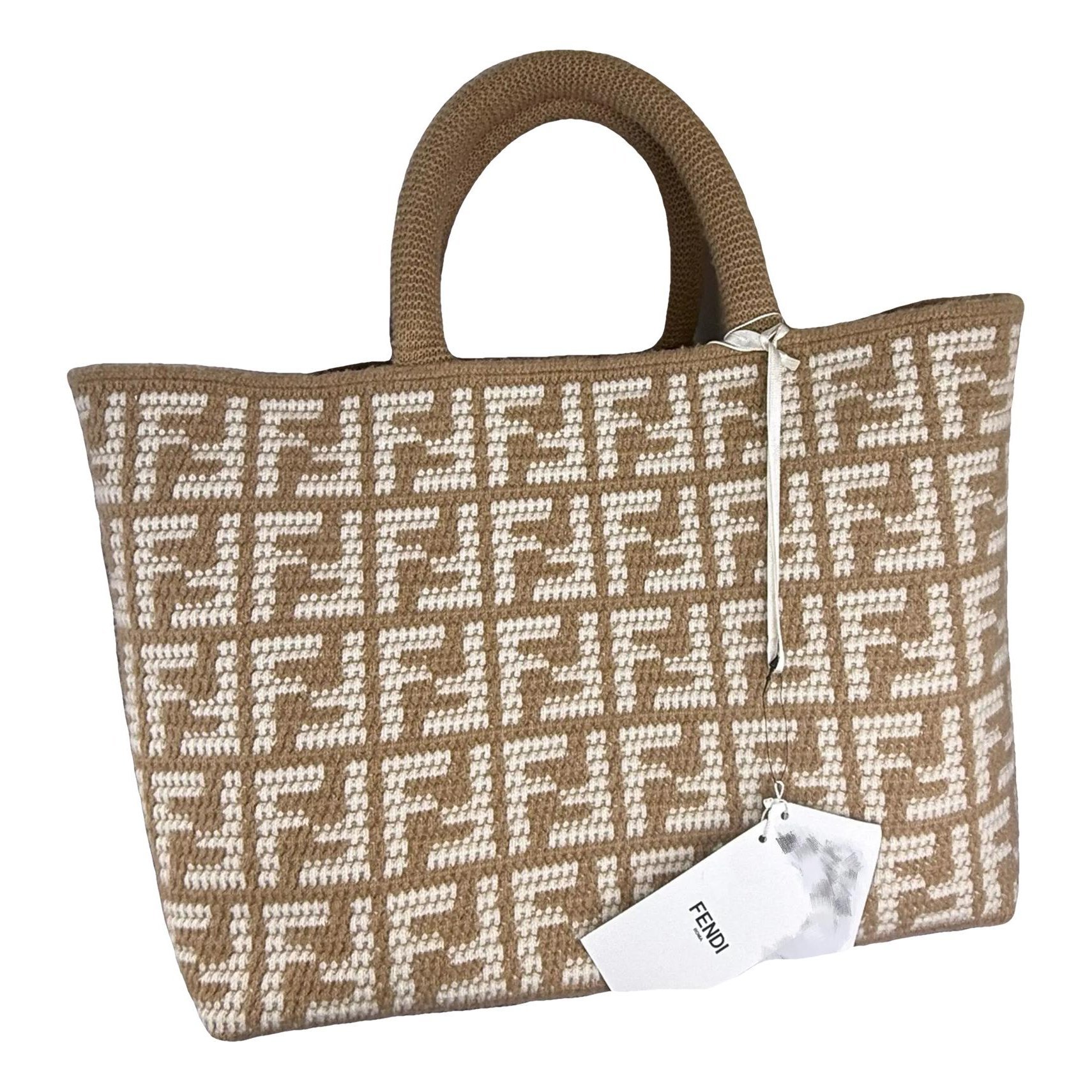 Runaway Shopping wool handbag