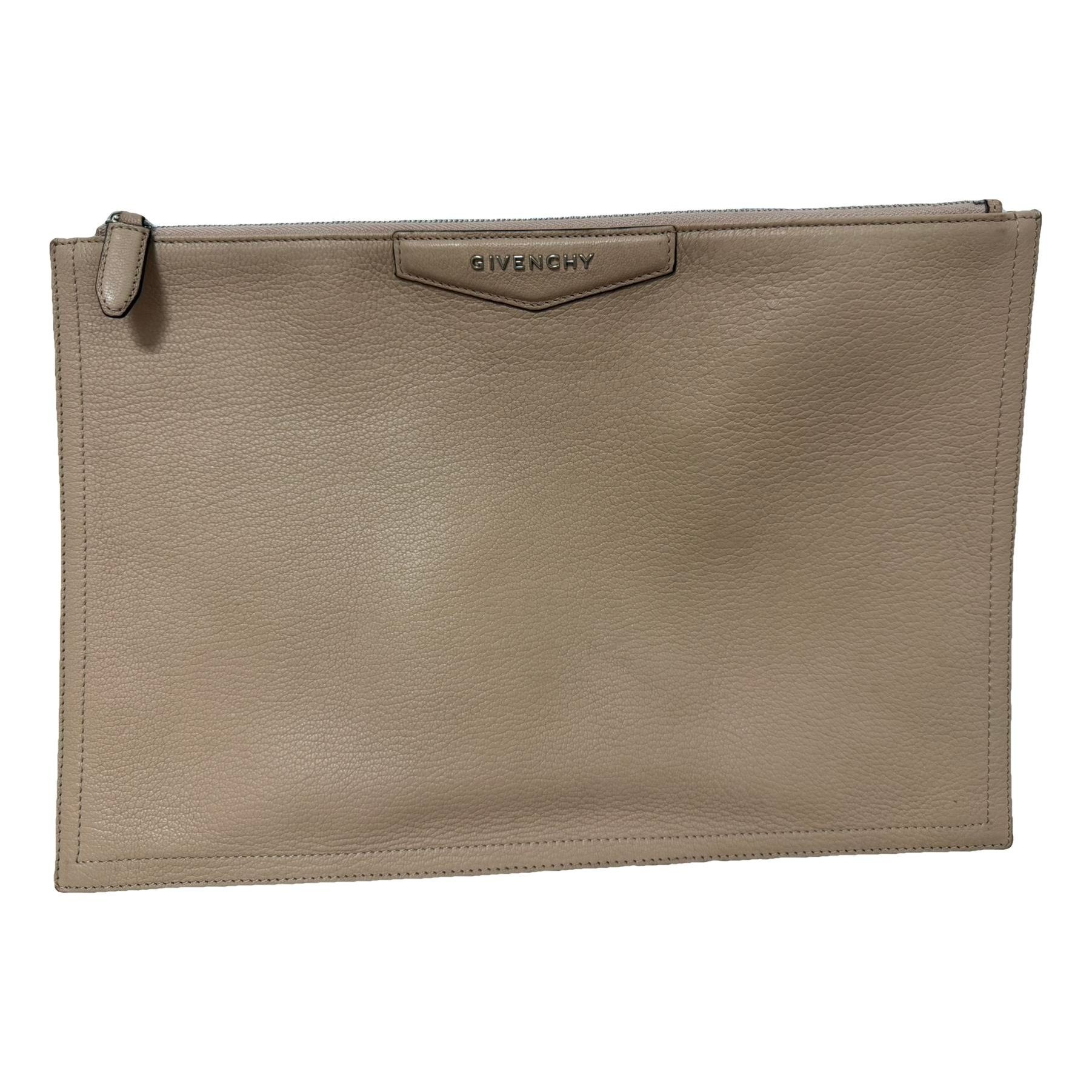 Antigona leather clutch bag