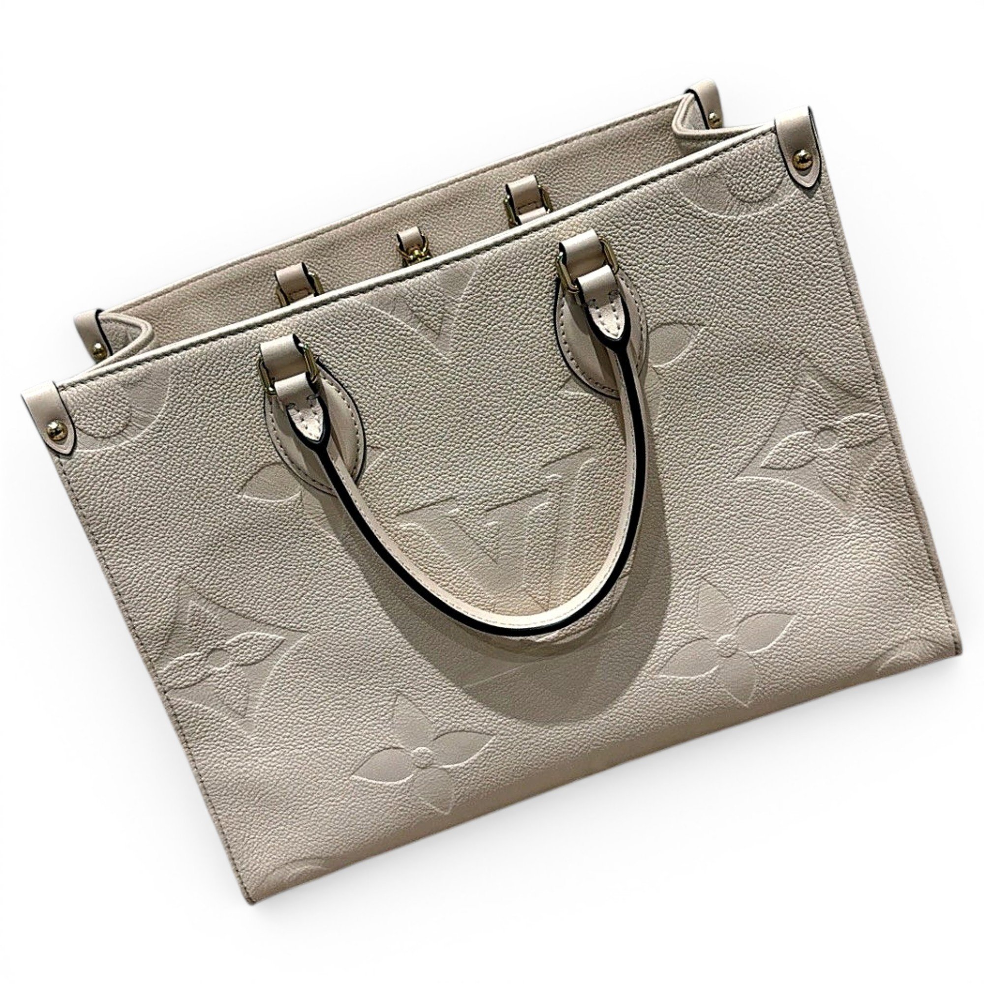 Onthego leather handbag