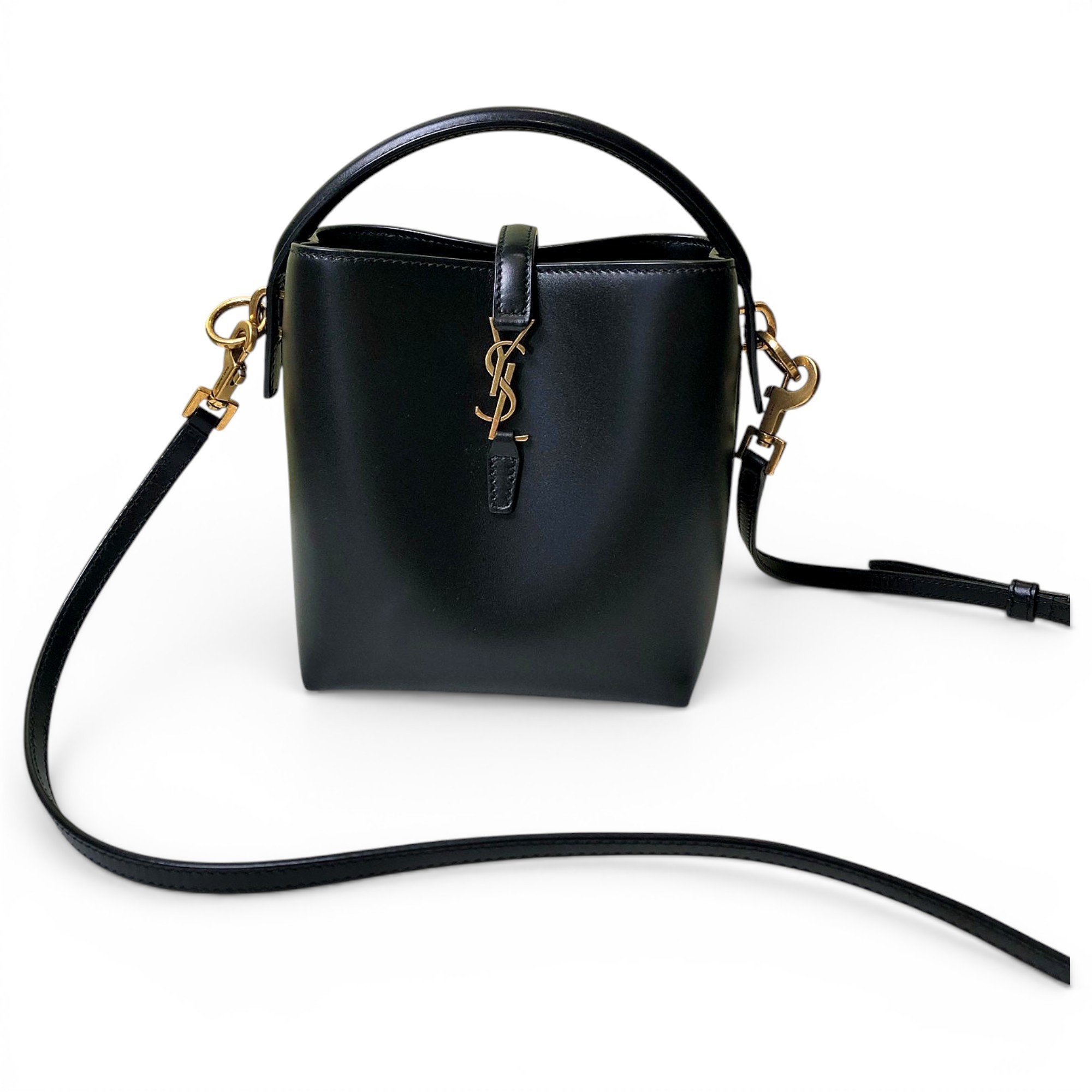 Le 37 leather handbag