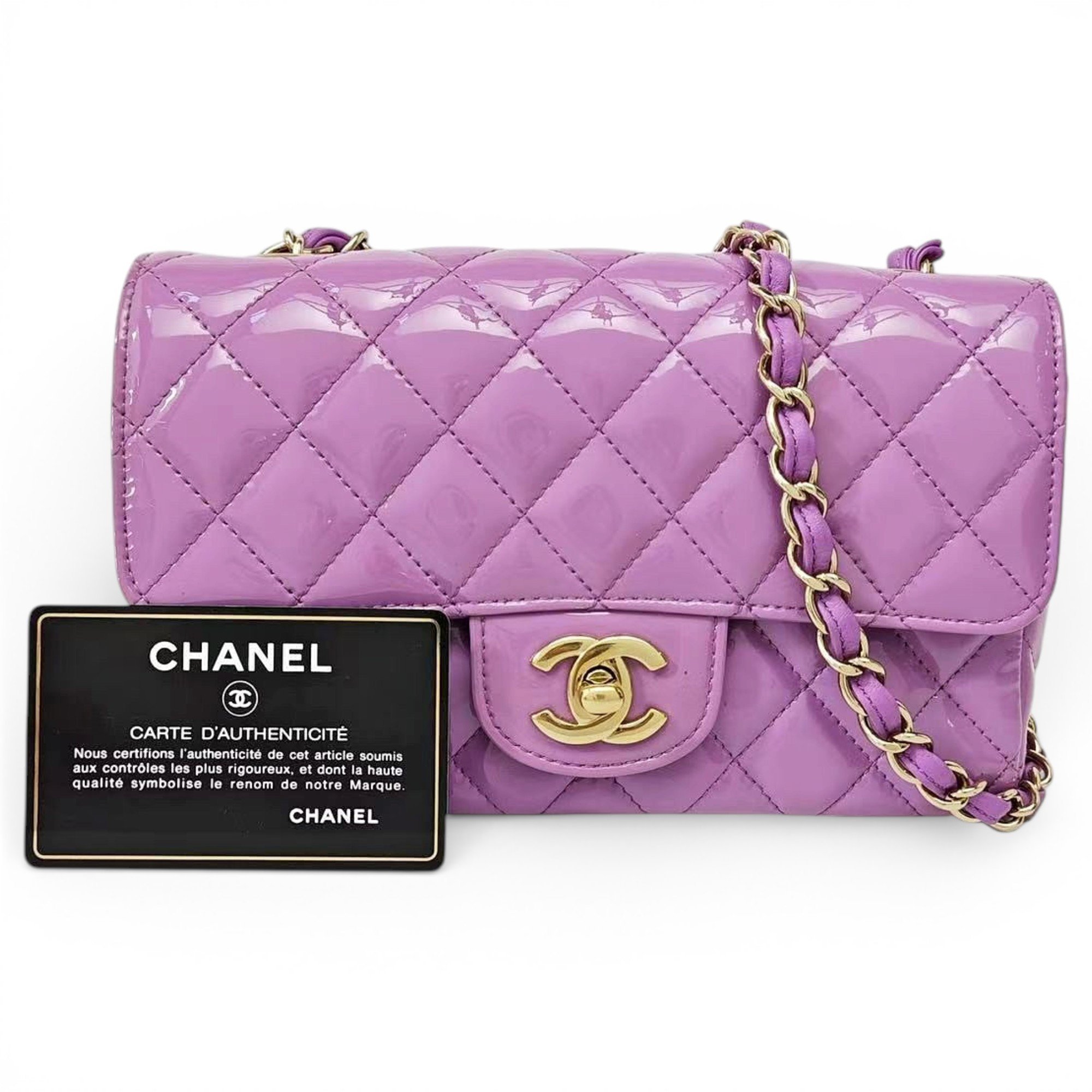 Chanel Timeless/Classique patent leather crossbody bag