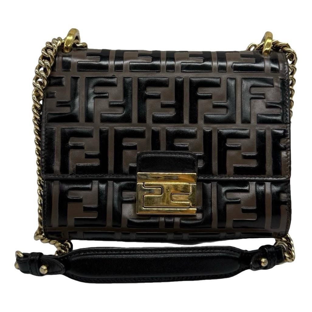 Kan U leather handbag