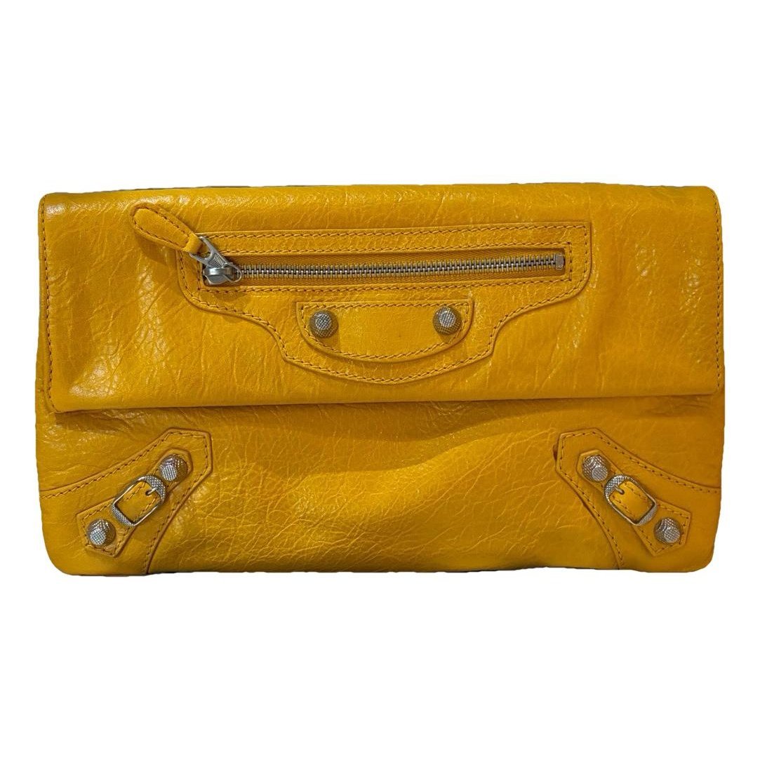 Envelop leather clutch bag