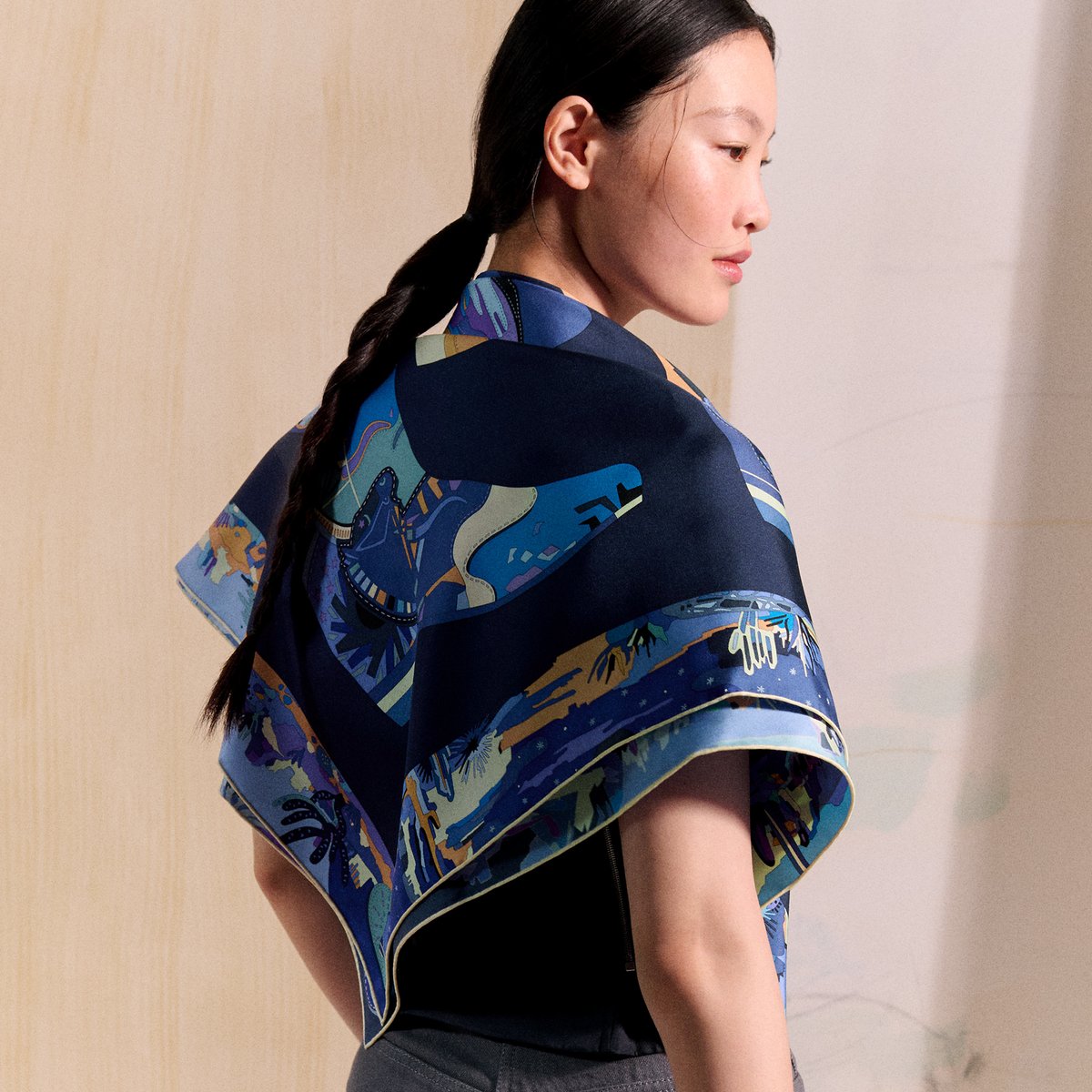 Hermès Bottes Story scarf 90 Marine/Violet/Blush | BagUSeek