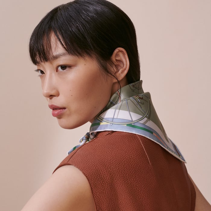 Voitures En Equilibre Scarf 45