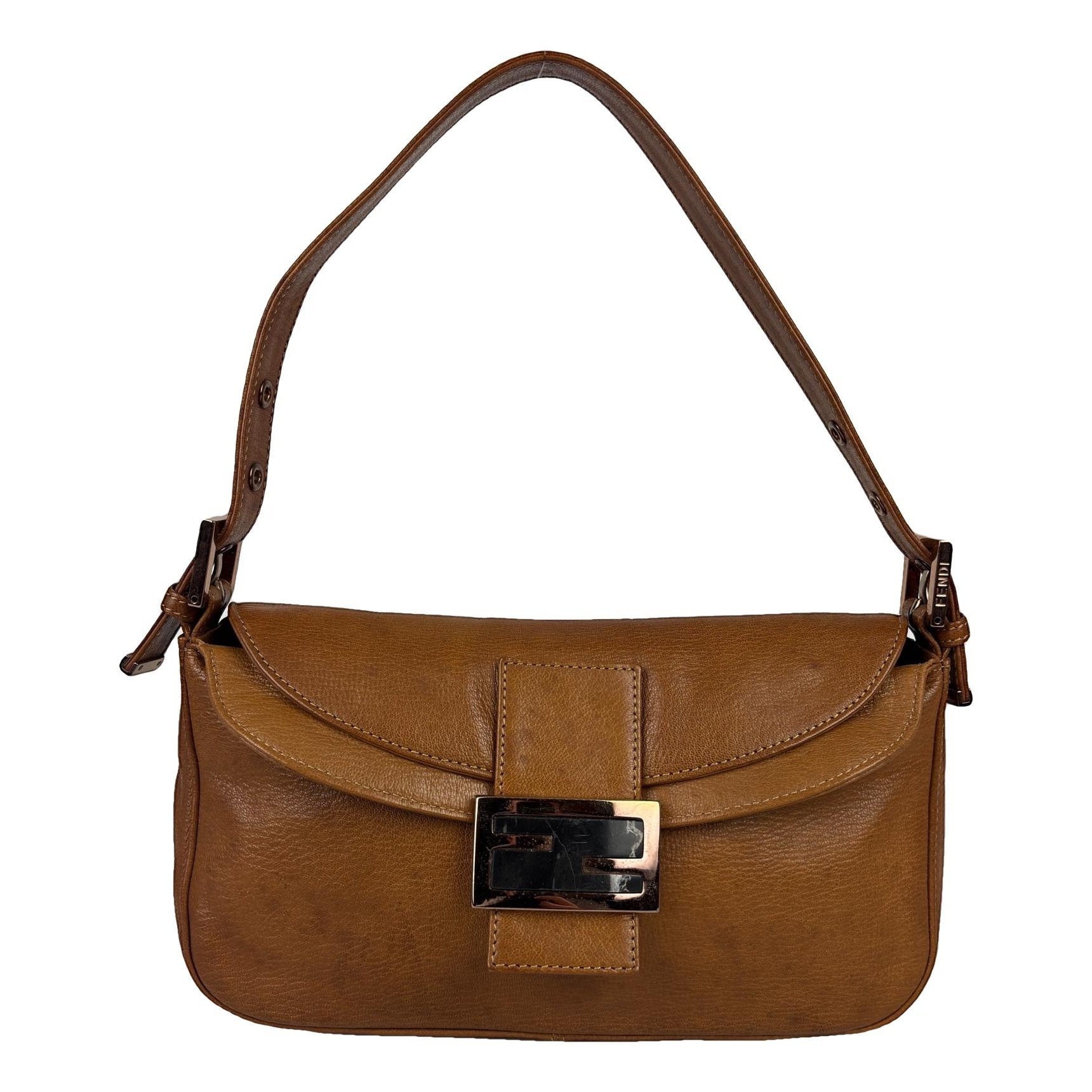 Baguette leather handbag