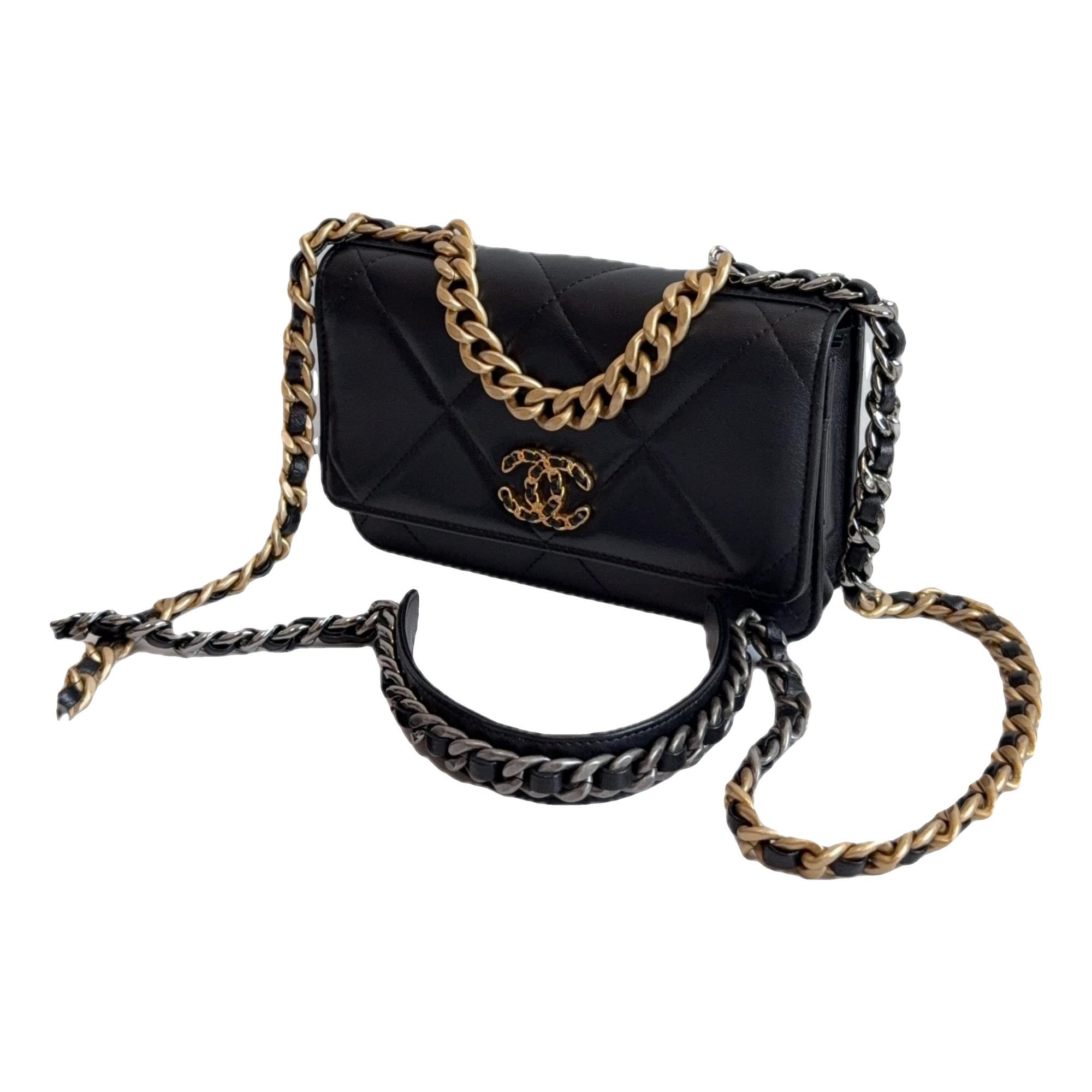 Wallet On Chain Chanel 19 leather handbag