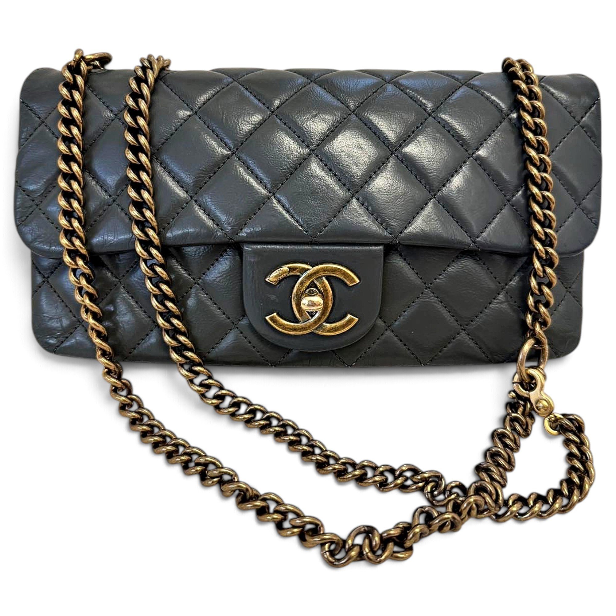 Timeless/Classique leather crossbody bag