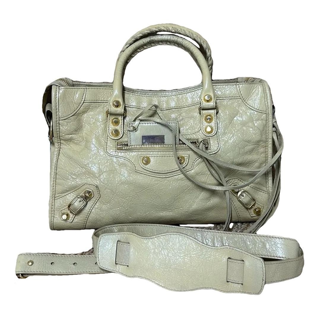 City leather handbag